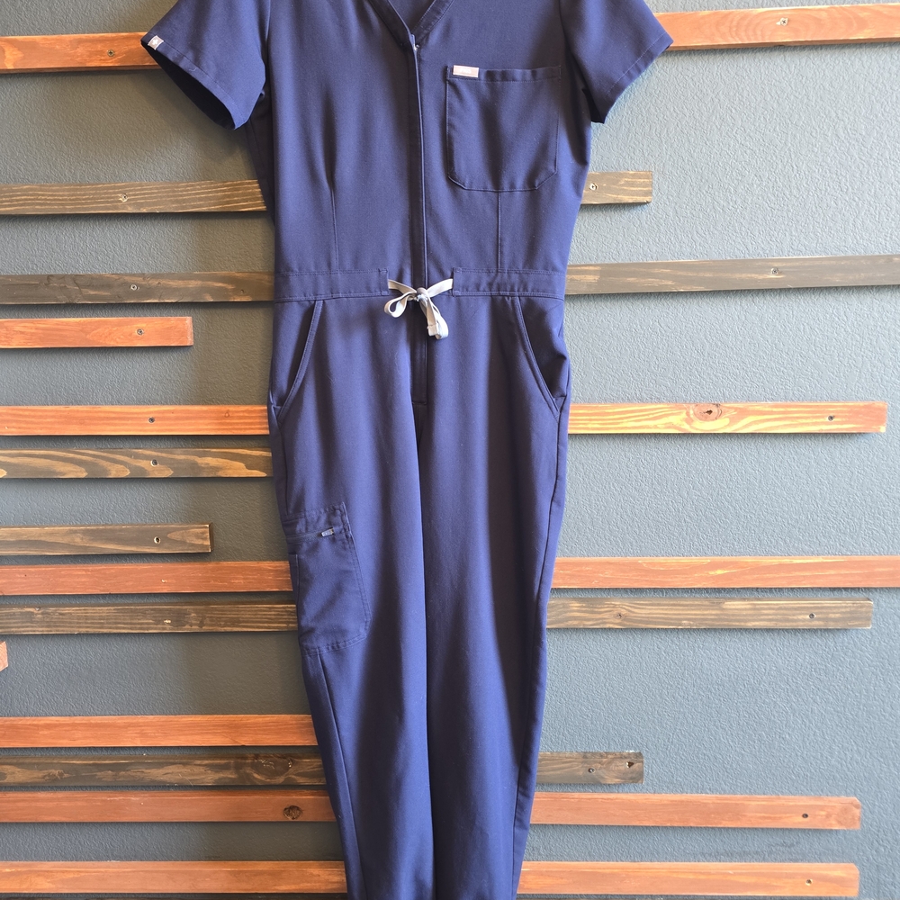 Figs Technical Collection Catarina Scrub Jogger Jumpsuit. NWOT Small.